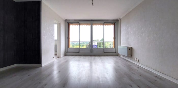 Image 2 sur 11 - Appartement  ·  Location · Limoges (87100) · 2 pièces · 52m²