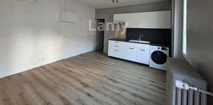 Image 1 sur 6 - Appartement  ·  Location · Clermont Ferrand (63000) · 2 pièces · 33m²