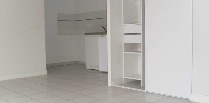 Image 3 sur 3 - Appartement  ·  Location · La Rochelle (17000) · 2 pièces · 38m²