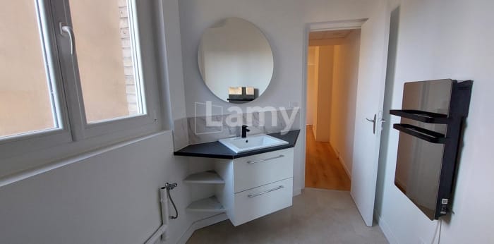 Image 6 sur 8 - Appartement  ·  Location · Reims (51100) · 2 pièces · 40m²