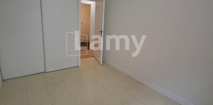 Image 5 sur 8 - Appartement  ·  Location · St Fons (69190) · 4 pièces · 86m²