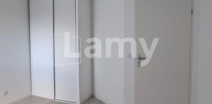 Image 11 sur 14 - Appartement  ·  Location · Talence (33400) · 5 pièces · 107m²