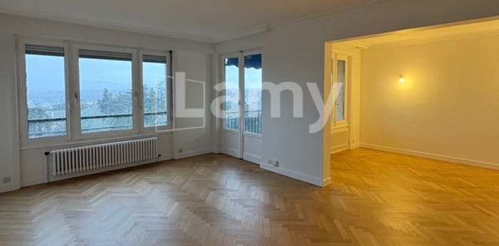 Image 1 sur 11 - Appartement  ·  Location · Lyon (69005) · 5 pièces · 118m²