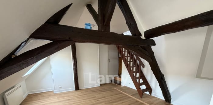 Image 4 sur 9 - Appartement  ·  Location · Chantilly (60500) · 2 pièces · 21m²