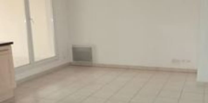 Image 3 sur 10 - Appartement  ·  Location · Marseille (13008) · 2 pièces · 36m²