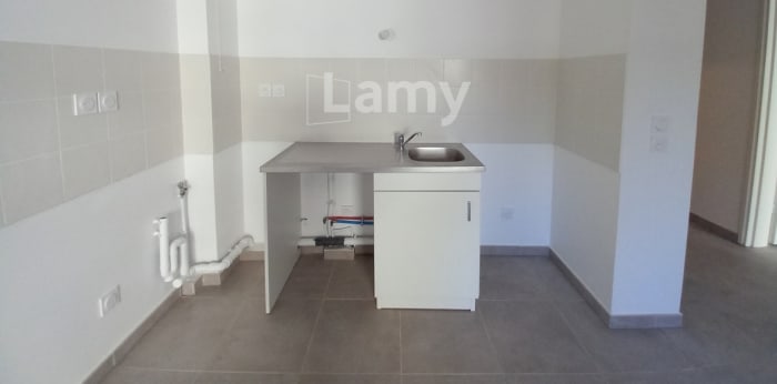 Image 4 sur 9 - Appartement  ·  Location · Marseille (13010) · 2 pièces · 44m²