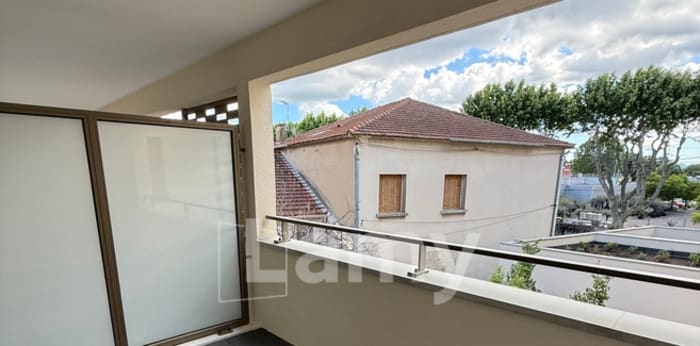 Image 1 sur 10 - Appartement  ·  Location · Cavaillon (84300) · 2 pièces · 45m²