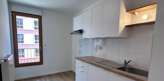 Image 2 sur 8 - Appartement  ·  Location · Vitry Sur Seine (94400) · 4 pièces · 82m²