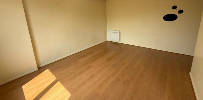 Image 2 sur 6 - Appartement  ·  Location · Reims (51100) · 1 pièce · 28m²