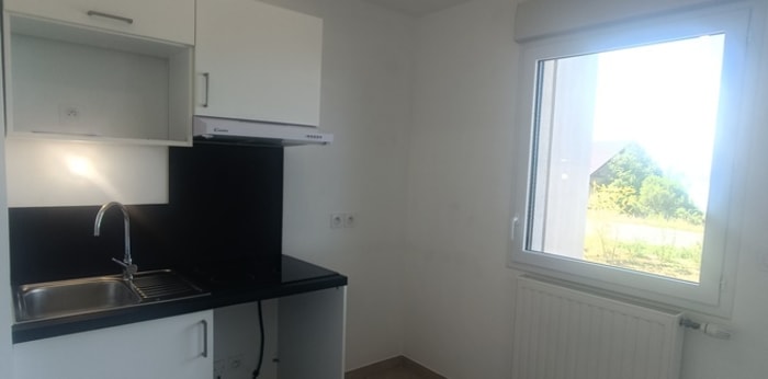 Image 3 sur 5 - Appartement  ·  Location · Evian Les Bains (74500) · 2 pièces · 46m²