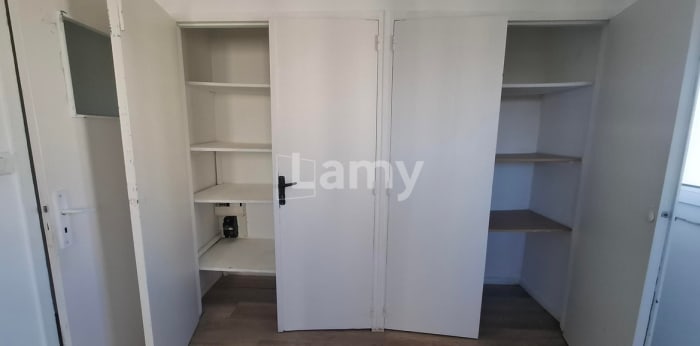 Image 8 sur 13 - Appartement  ·  Location · Marseille (13013) · 3 pièces · 58m²