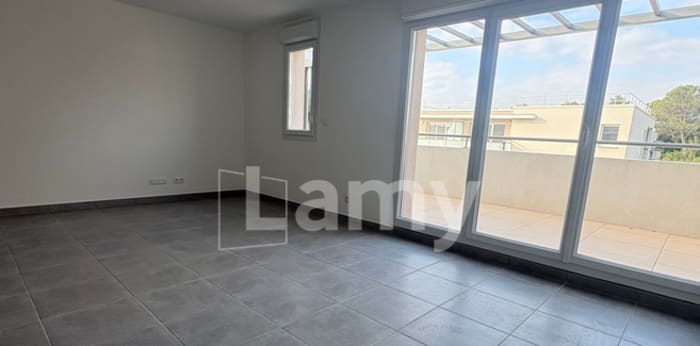 Image 1 sur 20 - Appartement  ·  Location · Les Angles (30133) · 3 pièces · 61m²