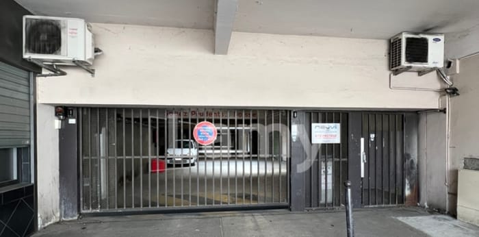 Image 3 sur 3 - Parking/box  ·  Location · Villeurbanne (69100) · 10m²