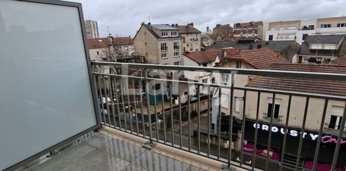 Image 3 sur 5 - Appartement  ·  Location · Drancy (93700) · 2 pièces · 42m²