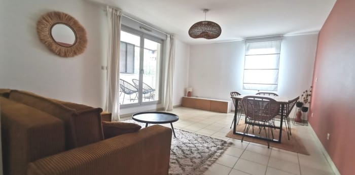 Image 1 sur 14 - Appartement  ·  Location · Toulouse (31200) · 65m²