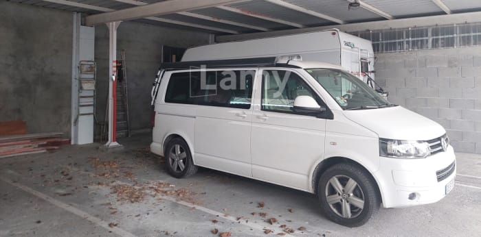 Image 1 sur 3 - Parking/box  ·  Location · Issoire (63500) · 25m²