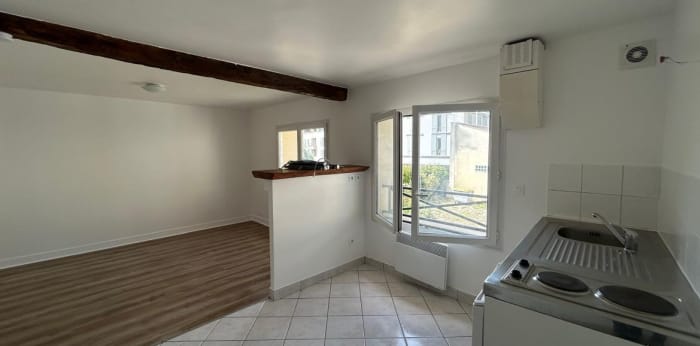Image 1 sur 4 - Appartement  ·  Location · St Brice Sous Foret (95350) · 1 pièce · 23m²