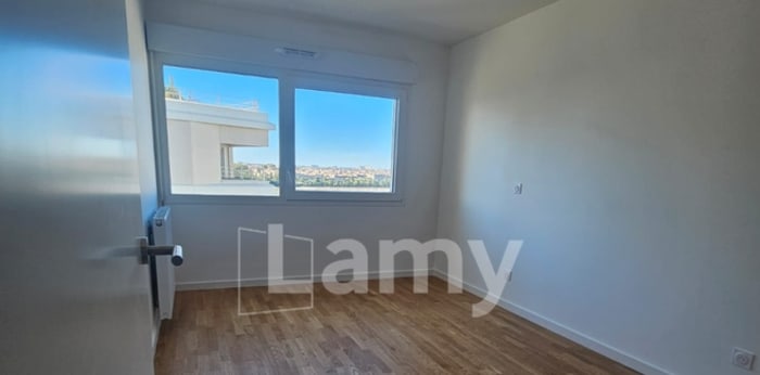 Image 2 sur 5 - Appartement  ·  Location · Bordeaux (33100) · 64m²