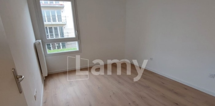 Image 4 sur 7 - Appartement  ·  Location · Lens (62300) · 2 pièces · 43m²