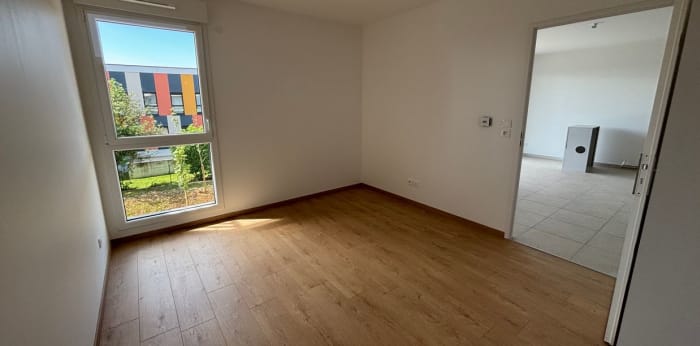 Image 9 sur 11 - Appartement  ·  Location · Fontaine Les Dijon (21121) · 2 pièces · 45m²