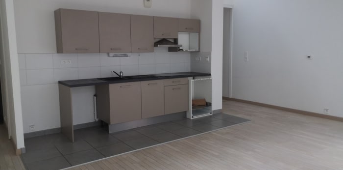 Image 1 sur 8 - Appartement  ·  Location · Nantes (44000) · 4 pièces · 86m²