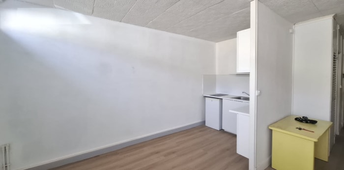 Image 5 sur 5 - Appartement  ·  Location · Bordeaux (33000) · 1 pièce · 26m²