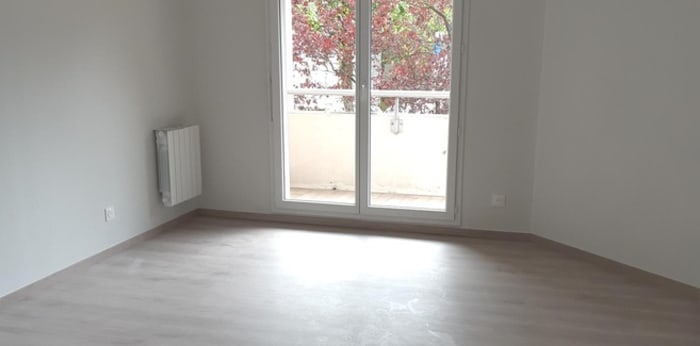 Image 7 sur 9 - Appartement  ·  Location · Dijon (21000) · 1 pièce · 27m²