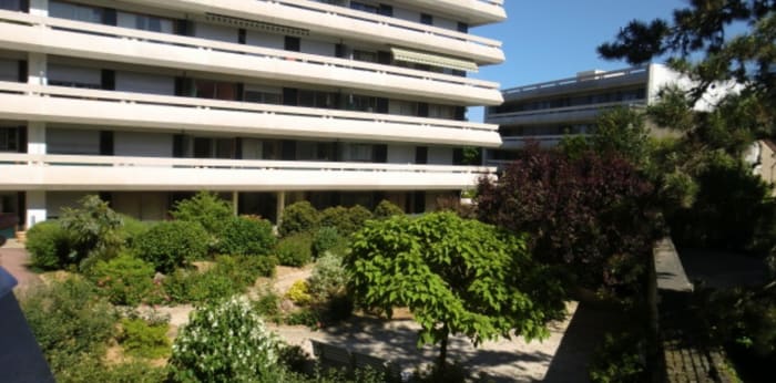 Image 1 sur 2 - Parking/box  ·  Location · Auxerre (89000) · 12m²