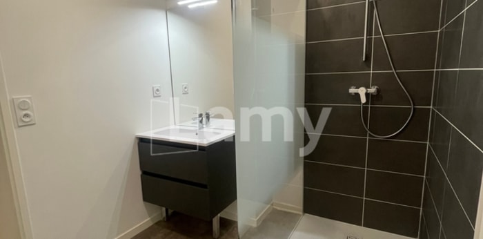 Image 7 sur 8 - Appartement  ·  Location · Vielle St Girons (40560) · 2 pièces · 41m²