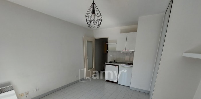 Image 7 sur 9 - Appartement  ·  Location · Gieres (38610) · 1 pièce · 19m²