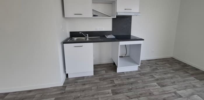 Image 2 sur 11 - Appartement  ·  Location · Colombelles (14460) · 4 pièces · 82m²