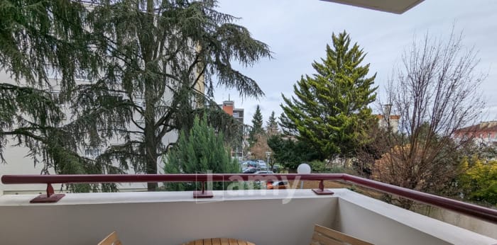 Image 6 sur 10 - Appartement  ·  Location · Villefranche Sur Saone (69400) · 3 pièces · 67m²