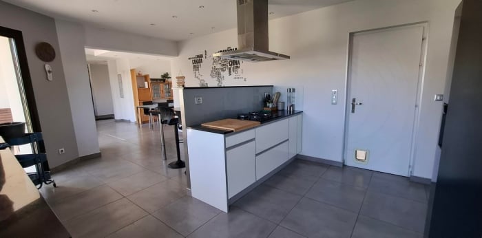Image 5 sur 20 - Maison/villa  ·  Location · Daux (31700) · 4 pièces · 143m²