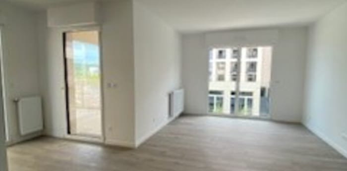 Image 3 sur 9 - Appartement  ·  Location · Bordeaux (33100) · 3 pièces · 66m²