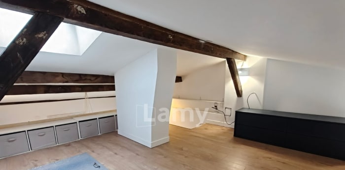 Image 7 sur 7 - Appartement  ·  Location · Paris (75018) · 1 pièce · 33m²