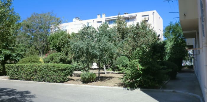 Image 7 sur 9 - Appartement  ·  Location · Marseille (13008) · 3 pièces · 50m²