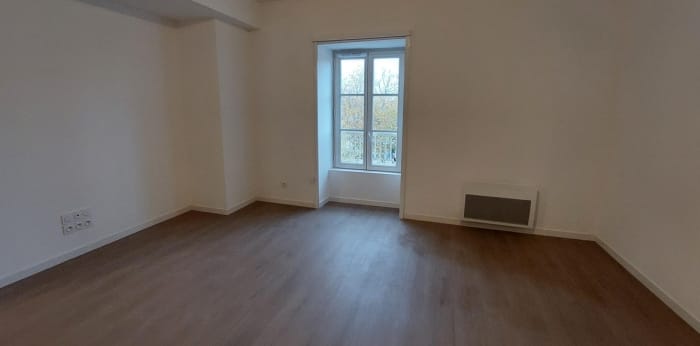 Image 7 sur 7 - Appartement  ·  Location · La Roche Sur Yon (85000) · 2 pièces · 46m²