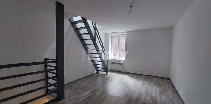 Image 4 sur 6 - Maison/villa  ·  Location · Lille (59000) · 2 pièces · 37m²
