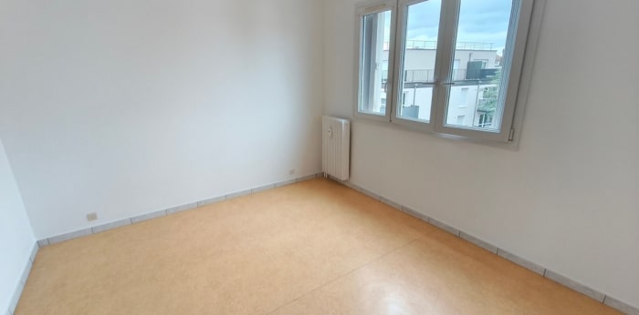 Image 7 sur 9 - Appartement  ·  Location · Dijon (21000) · 3 pièces · 71m²