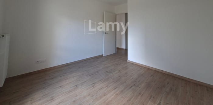 Image 5 sur 9 - Appartement  ·  Location · Reims (51100) · 2 pièces · 40m²