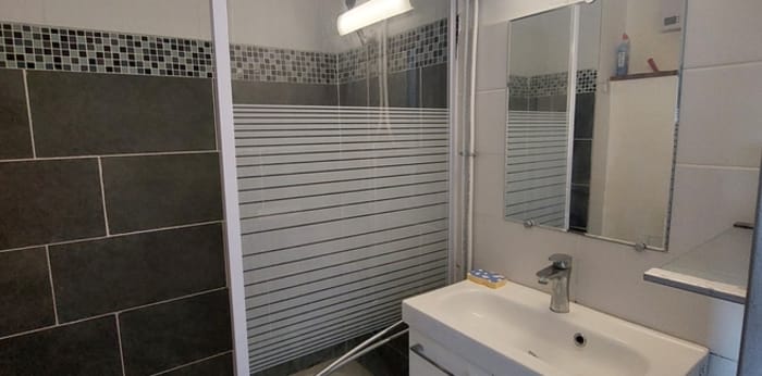 Image 8 sur 12 - Appartement  ·  Location · Nimes (30900) · 1 pièce · 24m²