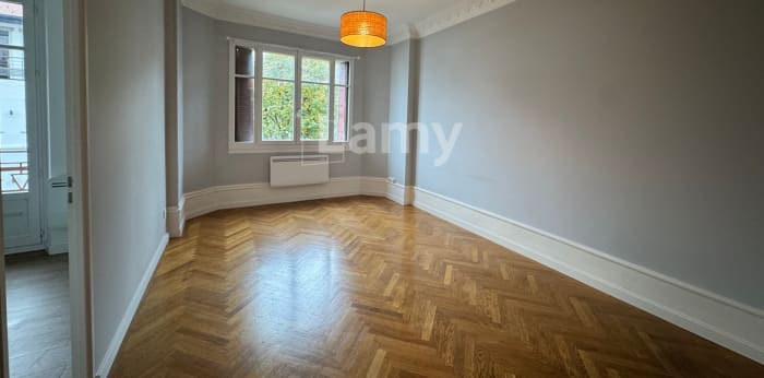 Image 2 sur 6 - Appartement  ·  Location · Annecy (74000) · 3 pièces · 59m²