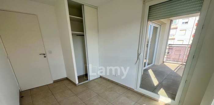 Image 7 sur 12 - Appartement  ·  Location · Villeurbanne (69100) · 3 pièces · 58m²