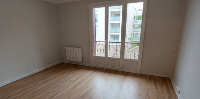 Image 2 sur 9 - Appartement  ·  Location · Villefranche Sur Saone (69400) · 3 pièces · 57m²