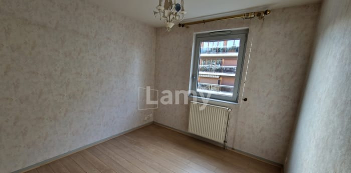 Image 7 sur 8 - Appartement  ·  Location · Limoges (87000) · 4 pièces · 87m²