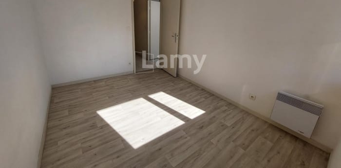 Image 7 sur 9 - Appartement  ·  Location · Grenoble (38100) · 2 pièces · 41m²