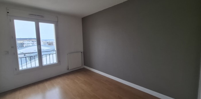 Image 5 sur 8 - Appartement  ·  Location · Bordeaux (33300) · 3 pièces · 76m²