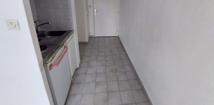 Image 5 sur 9 - Appartement  ·  Location · Grenoble (38100) · 1 pièce · 16m²