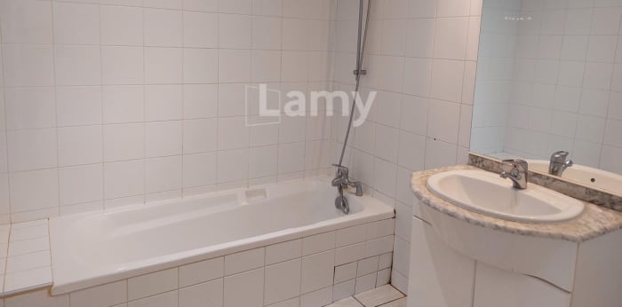 Image 4 sur 6 - Appartement  ·  Location · St Sulpice Et Cameyrac (33450) · 3 pièces · 66m²