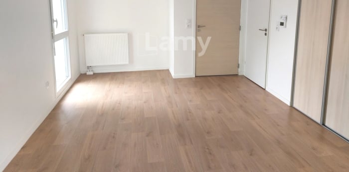 Image 2 sur 6 - Appartement  ·  Location · Orleans (45100) · 1 pièce · 35m²